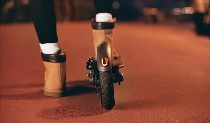 Actual product image Xiaomi Mi Pro (25 km/h, 45 km, 300 W)