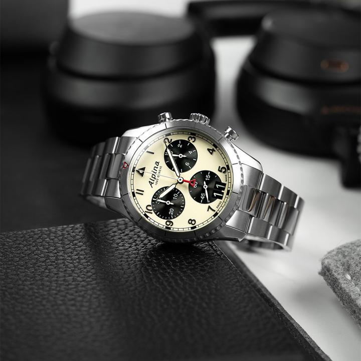 Image du produit Alpina Watch Alpina AL-372WB4S26B Startimer pilote (Chronographe, Montre analogique, Montre pilote, 41 mm)