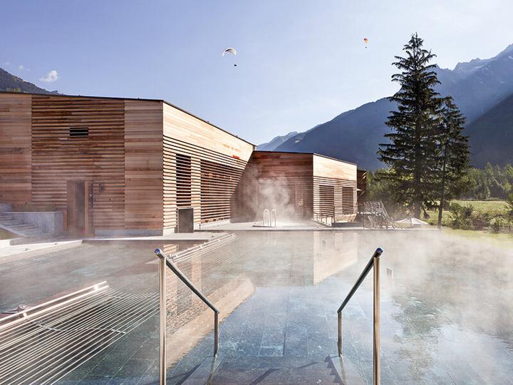 Actual product image Smartbox Indulgence and relaxation at QC Terme Chamonix: 1 day pass, lunch and spa kit for 2 (2 Persons)
