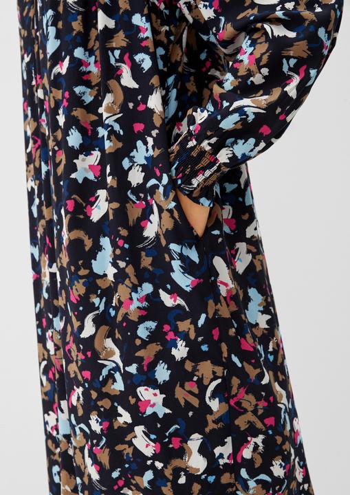 Produktbild S.Oliver Kleid Viskosekleid mit Smok-Details (46)