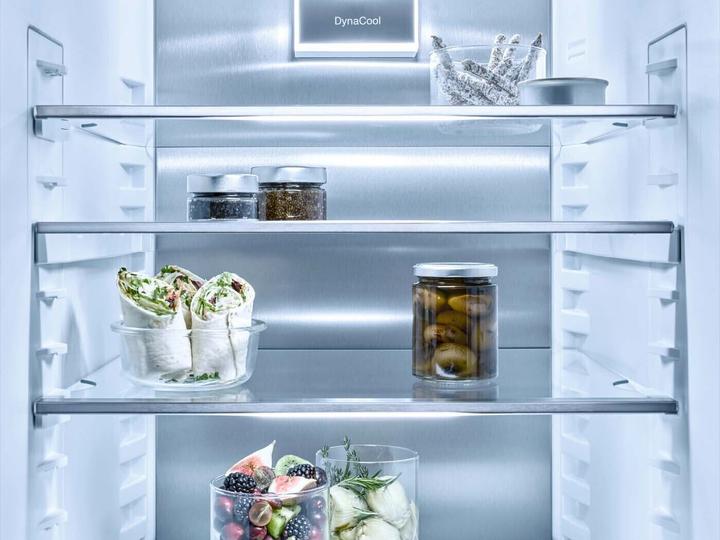 Actual product image Miele KFN 4898 A-10 D Blacksteel (362 l)