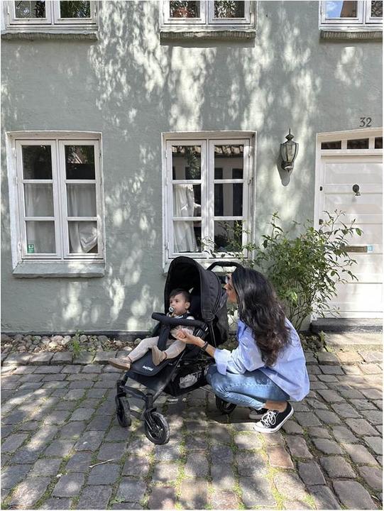 Actual product image Babytrold Coco Pram Black