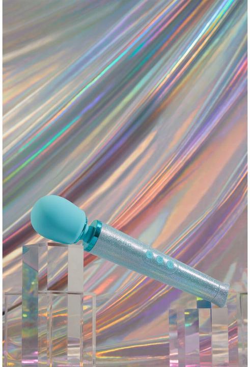 Actual product image Le Wand Petite All That Glimmers Rechargeable Vibrating Massager Blue