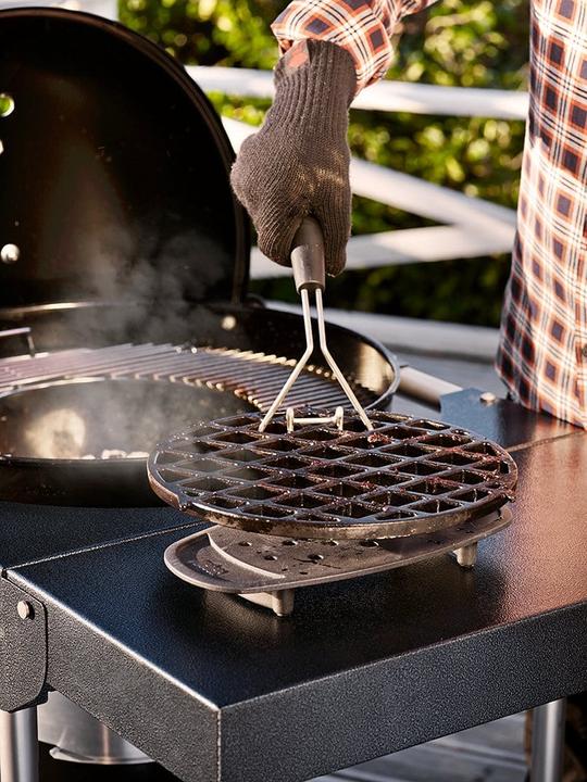 Actual product image Weber Barbecue grill lifter