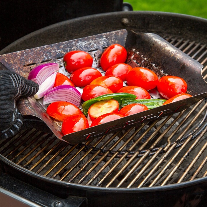 Actual product image Weber Vegetable basket
