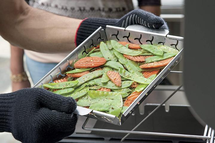 Actual product image Weber Grill glove set, S/M (100% Aramid)