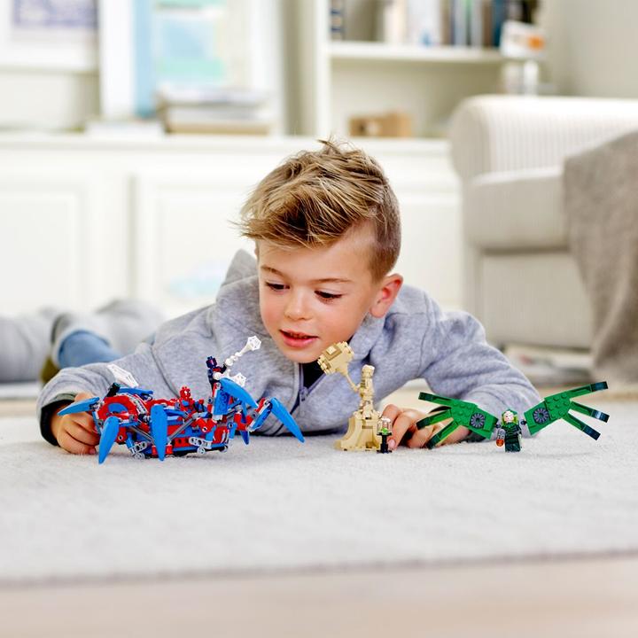 Actual product image LEGO Spider-Mans spider crab (76114, LEGO Marvel)