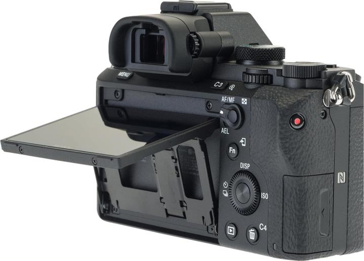 Produktbild Sony Alpha 7 II (28 - 70 mm, 24 Mpx, Vollformat)