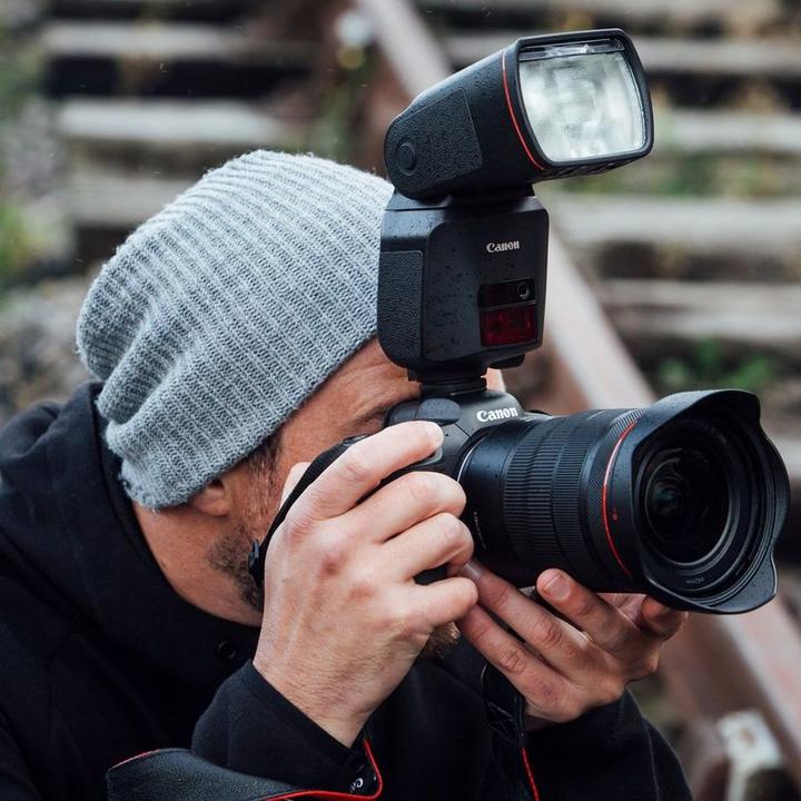 Actual product image Canon Speedlite EL-1 Version 2 (Plug-on flash, Canon)