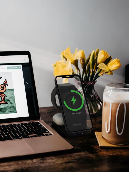 Actual product image Vinnic Wireless Charger (15 W)