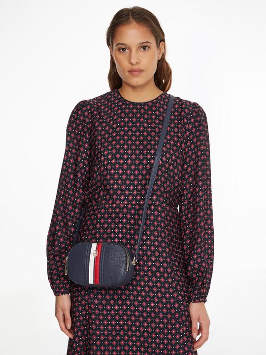 Actual product image Tommy Hilfiger Shoulder Bag TH Element Camera Bag Corp FA22