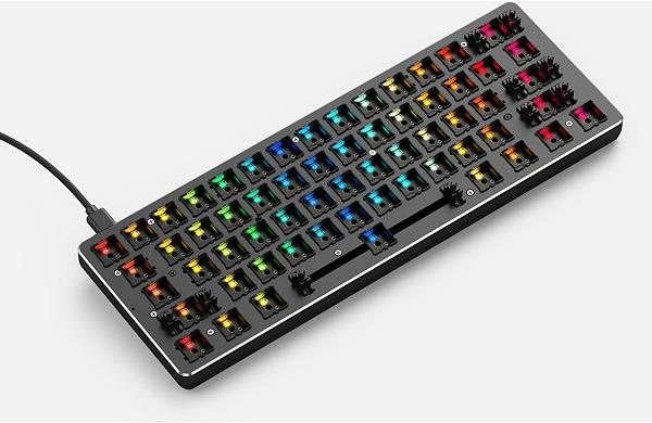 Actual product image Glorious PC Gaming Race GMMK Compact Barebone ISO layout (DE, Cable)