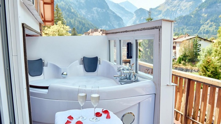 Produktbild Loveroom Superior mit Whirlpool (2 Pers.)
