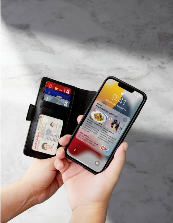 Produktbild TwelveSouth BookBook iPhone 13ProMaxBrn (Apple iPhone 13 Pro Max)