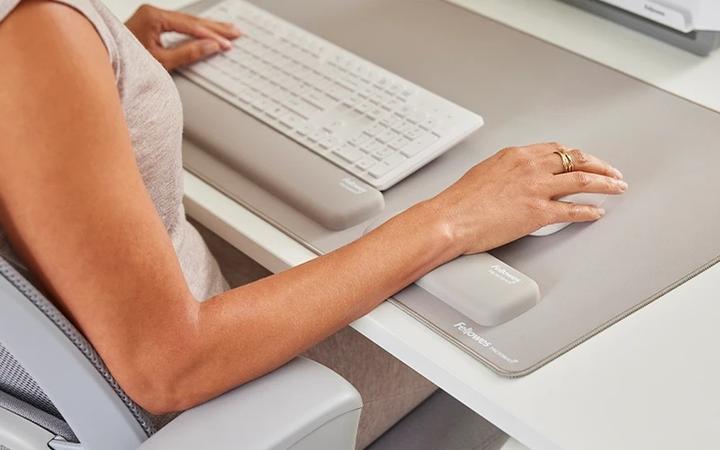 Produktbild Fellowes Breyta Handgelenk- auflage sand