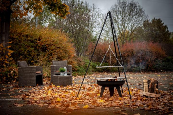 Produktbild Grillfürst Dreibein für Dutch Oven oder Schwenk Grillrost / höhenverstellbar, inkl. Kette und Haken