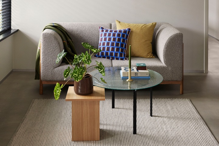 Produktbild Hübsch Moment Sofa 2 Sitzer Small Grau (2-Sitzer)