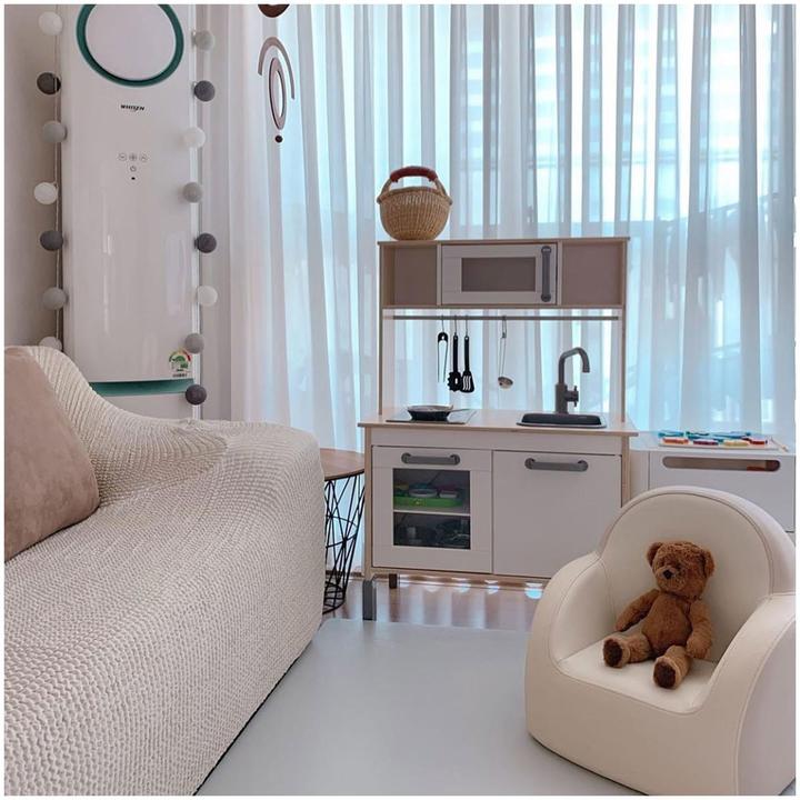 Actual product image Dwinguler Armchair