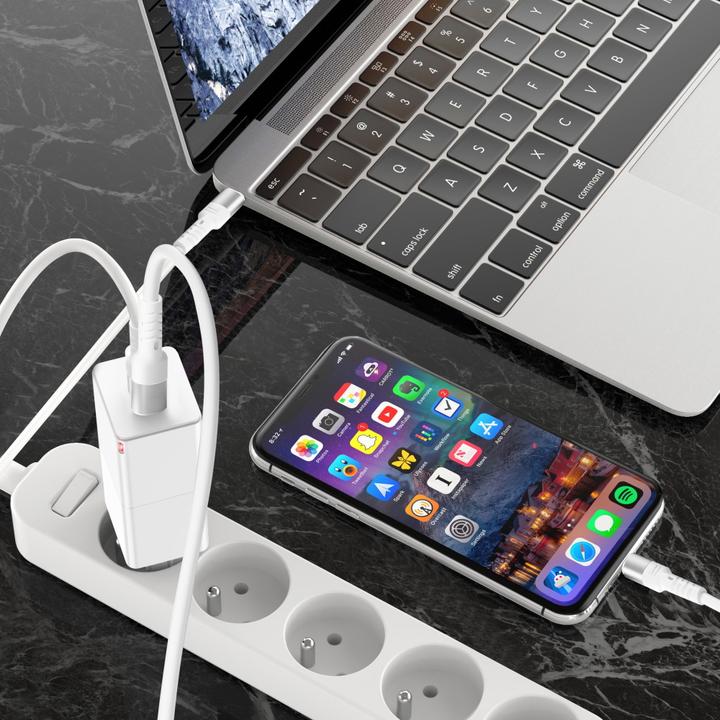 Produktbild Forever USB-C / USB-C Kabel (2 m, USB 3.2, 100 W)