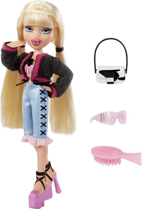 Actual product image MGA Bratz Goin Out Cloe doll 25cm