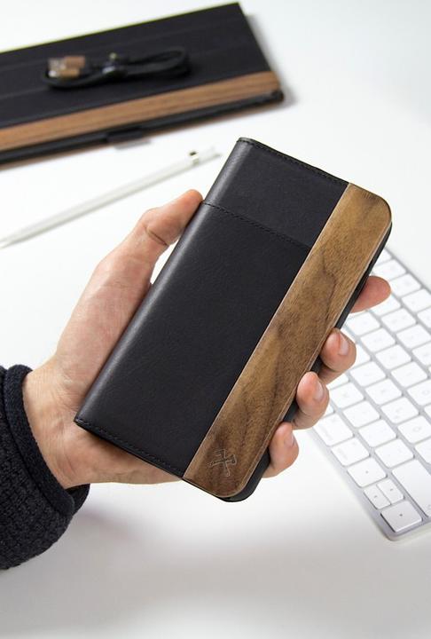 Actual product image Woodcessories EcoFlip (Apple iPhone XS Max)