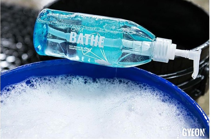 Produktbild Gyeon Autoshampoo Q2M Bathe 1000 ml (1000 ml)