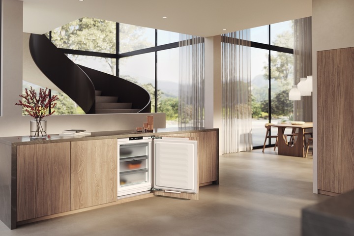 Produktbild Miele FNUS 7040 D (Einbau, 74 l)
