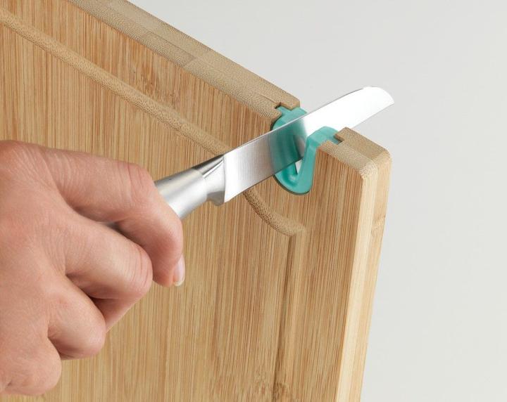 Actual product image Wenko Cutting board with knife sharpener