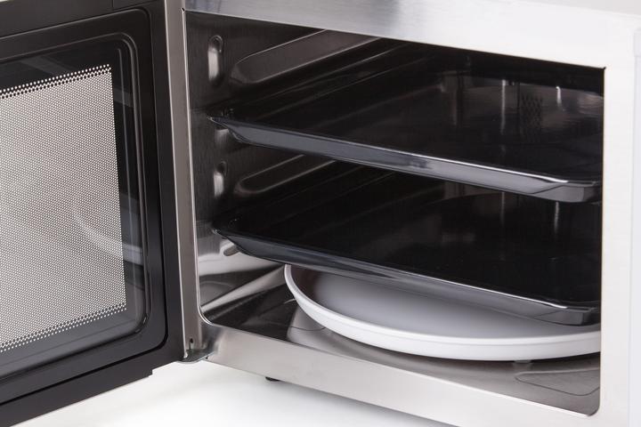 Actual product image Sharp R-971WW - Combi-magnetron - Wit (40 l)