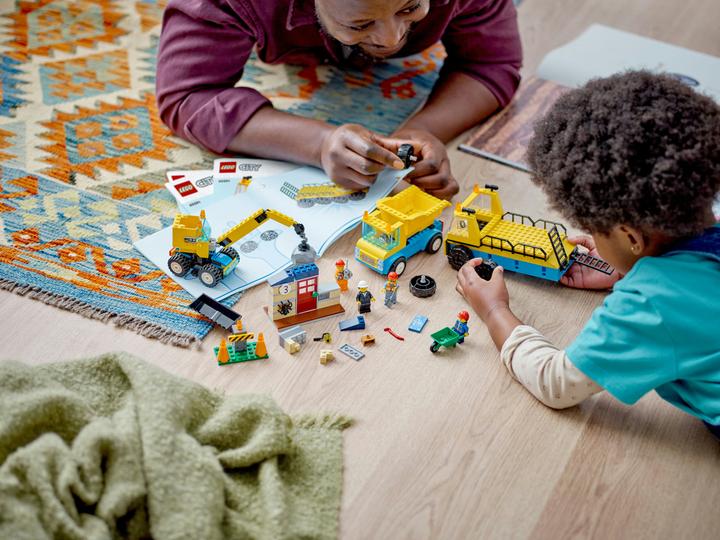 Image du produit LEGO Véhicules de construction et grue avec boule de démolition (60391, LEGO City)