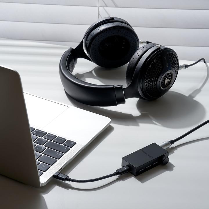 Productafbeelding Astell&Kern AK HB1 (USB DAC, Microfoons, Bluetooth, Multipoint)