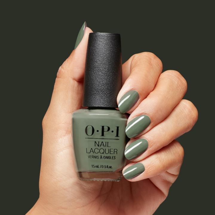 Immagine prodotto OPI Nail Lacquer Cargo All Out Opaque Cool Army Green Chip Resistant (Cargo All Out Opaco Cool Verde Esercito, Smalto)