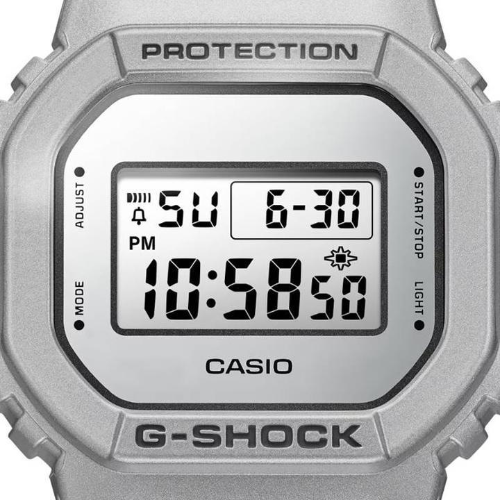 Productafbeelding G-Shock DW-5600FF-8ER (Duikhorloge, 43 mm)