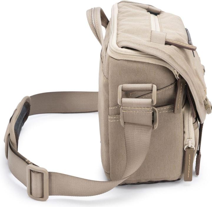 Actual product image Vanguard VEO RANGE21M BG Shoulder Bag beige (Camera shoulder bag)