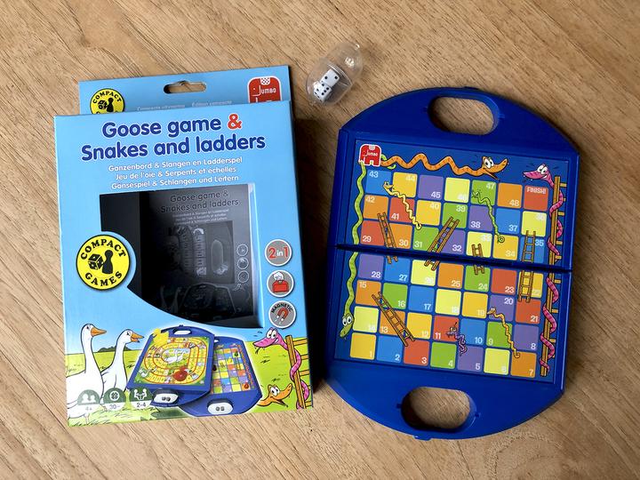 Actual product image Jumbo Geese & Snakes (German, French, English)