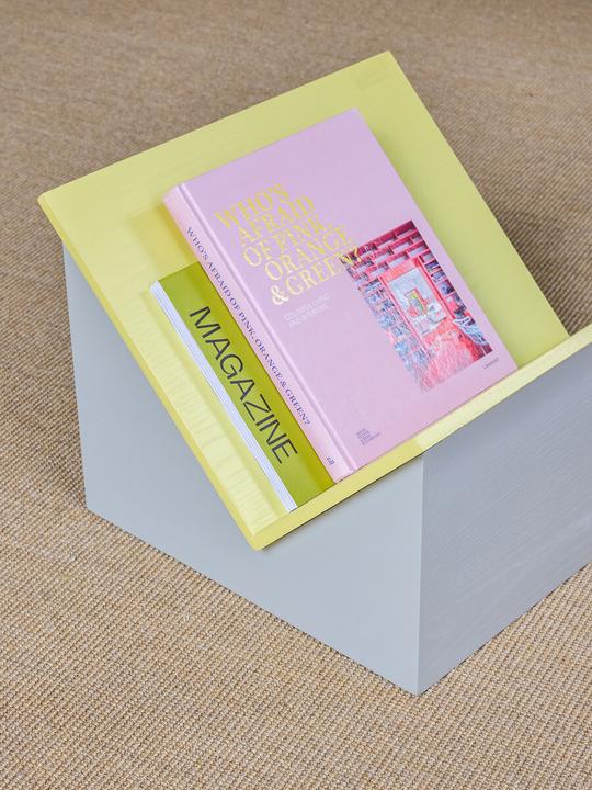 Actual product image Hübsch Tick magazine holder