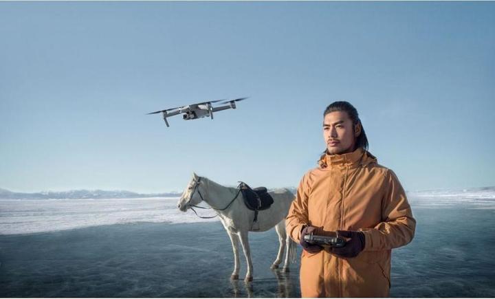 Actual product image DJI Air 2S Fly More Combo incl. Smart Controller (31 min, 595 g, 20 Mpx)