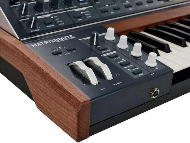 Produktbild Arturia MatrixBrute
