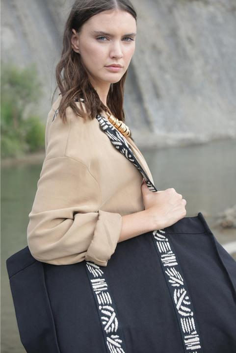 Produktbild Kimood Grosse recycelte Totemtasche mit Balg