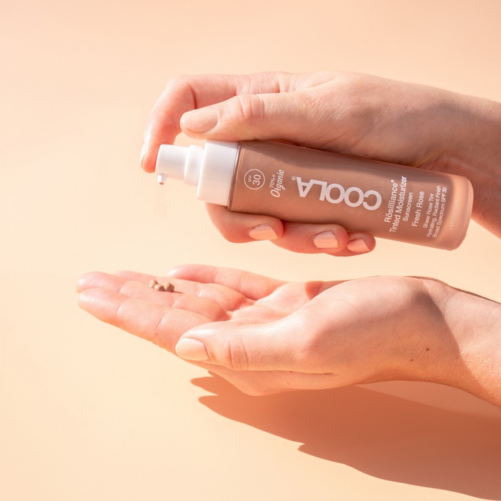 Produktbild Coola Suncare Rösilliance (Light/Medium, Gold Tint, Medium/Dark, Fresh rose)