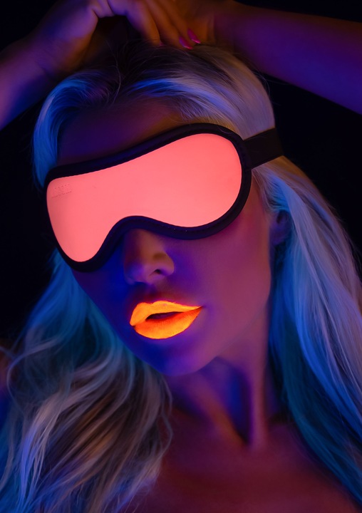 Actual product image Taboom Glow In The Dark Blindfold