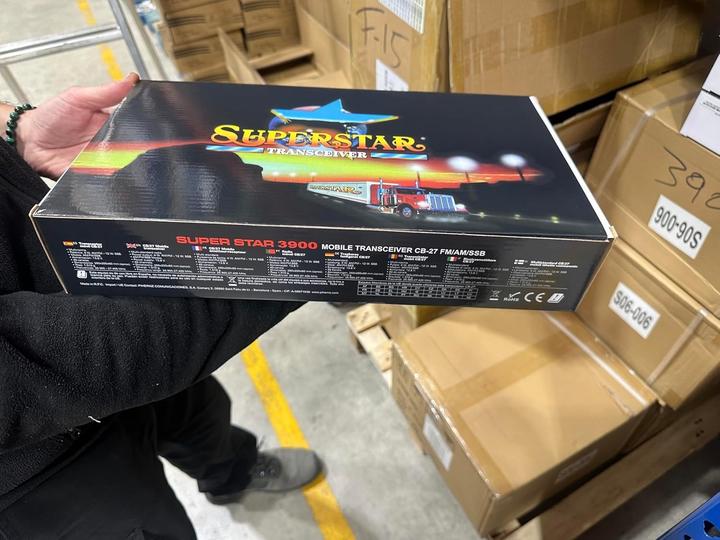 Image du produit Super Émetteur mobile CB-27 AM/FM/USB/LSB avec mesureur ROE et puissance