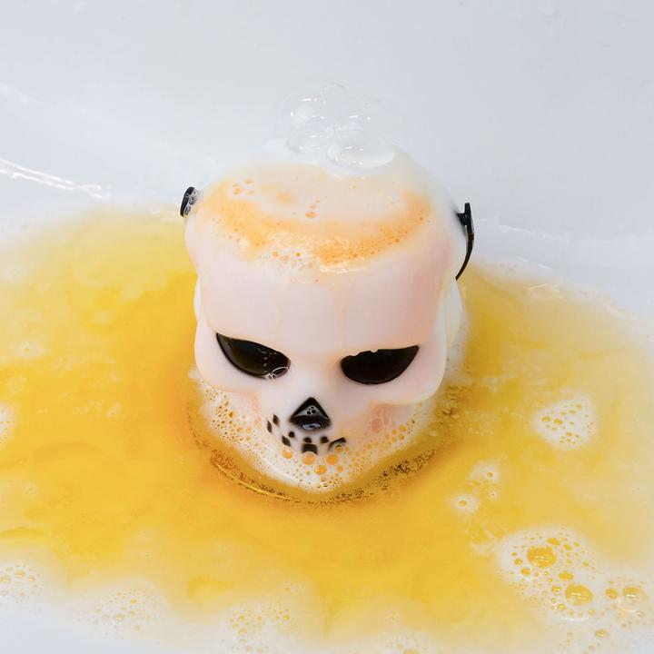 Image du produit Accentra Colorant de bain HAPPY HALLOWEEN dans un bol en plastique en forme de tête de mort, 110g, parfum : (Bombe de bain)