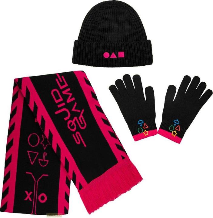 Actual product image Cinereplicas Squid Game scarf, beanie, gloves set Squid Game