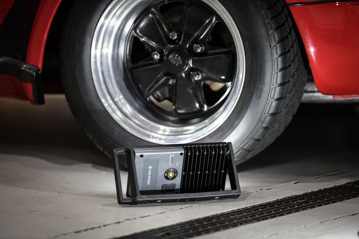 Produktbild Ledlenser IF8R Arbeitsleuchte (4500 lm)