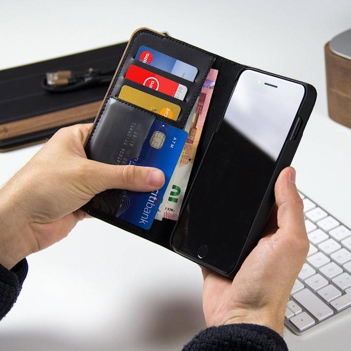 Actual product image Woodcessories EcoWallet (Apple iPhone 11 Pro)