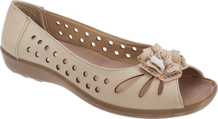 Boulevard Ballerinas Schuhe mit Zehenöffnung Lochmuster und BlumenApplikation