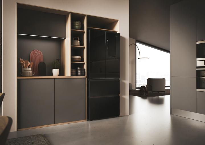 Actual product image Haier HFR3718ENGB FD 70 Series 3 Frigorifero (402 l)