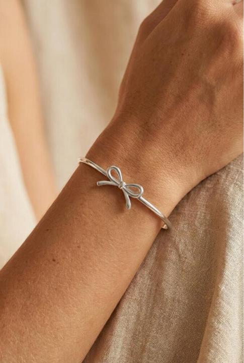 Image du produit Emily Westwood - Elegant solid bracelet Bow EWB260610S