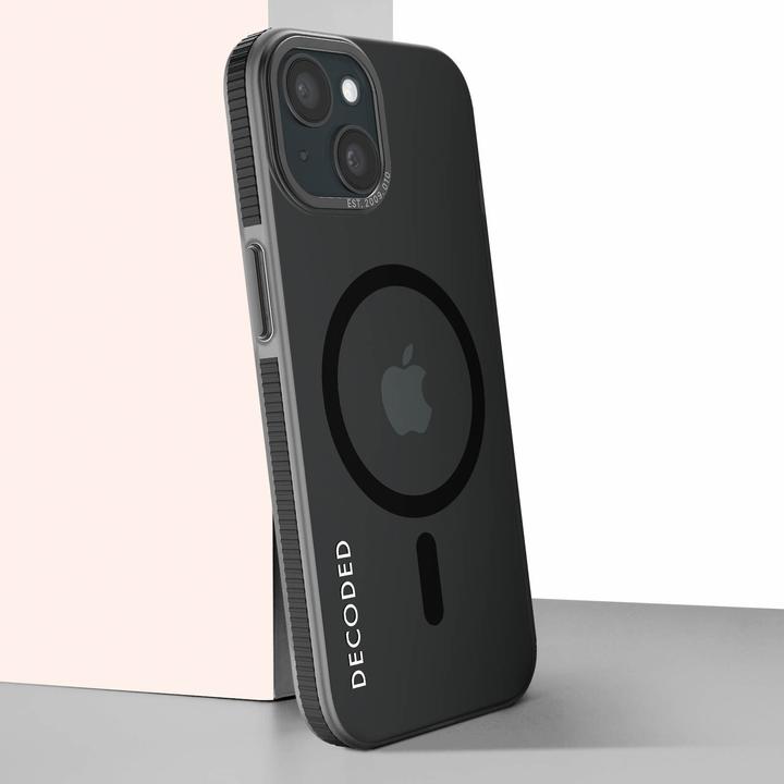 Actual product image Decoded Recycled Plastic Backcover iPhone 15 Black (Apple iPhone 15)